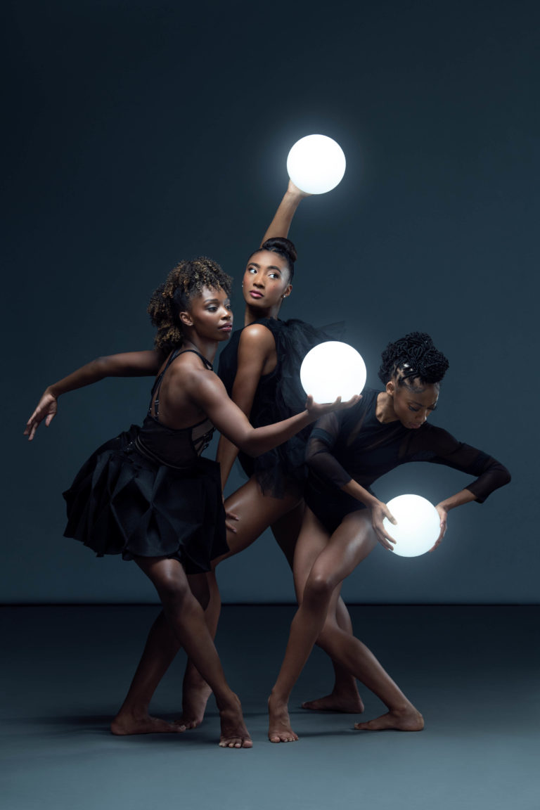 Ailey I Is B Thomas H Richardson J Micthell Photo by Nir Arieli