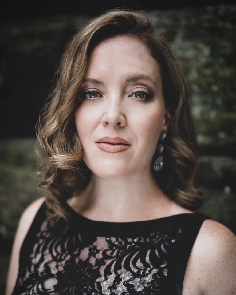 Katherine Whyte headshot photo Gillian Riesen